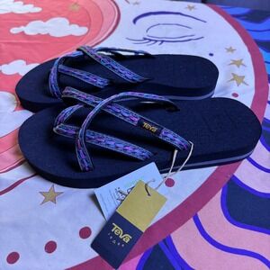 Teva Olowahu Felicitas Black Strappy Flip Flops NWT Sandals Womens 6 Summer New